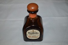 Usado, DON JULIO ~ TEQUILA REPOSADO ~ 80 PROOF ~ 375ML ~ NÃO ENXAGUADO comprar usado  Enviando para Brazil