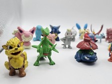 Genuine pokemon figurines d'occasion  Expédié en Belgium