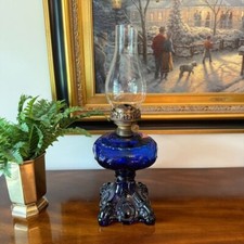 Lâmpada a óleo antiga azul cobalto princesa pena vidro 19" de altura com bronze águia Bu comprar usado  Enviando para Brazil