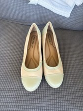 Piccadilly maxi therapy for sale  Belton
