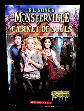 Usado, Monsterville: #1 Cabinet of Souls por R. L. Stine (Paperback, 2016) comprar usado  Enviando para Brazil