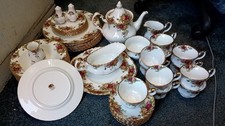 royal albert dinner service for sale  GRANTHAM