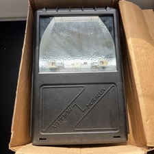 Holophane muralux outdoor for sale Holophane muralux outdoor for sale  STANFORD-LE-HOPE