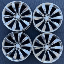 Set staggered tesla for sale  Glendale