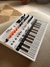 Arturia microfreak synthesiser for sale  OTLEY