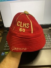 Usado, Chief Logan High School 1960 Graduação Boné Vermelho Borla Lewistown, PA Raro 60 Antigo comprar usado  Enviando para Brazil