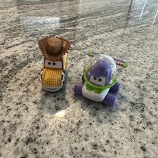 Carros de metal fundido Disney Woody e Buzz comprar usado  Enviando para Brazil