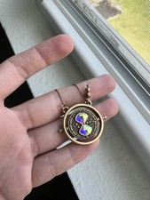 Colar ajustável Harry Potter Time Turner Spinner 32" por Alex and Ani comprar usado  Enviando para Brazil