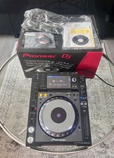 Pioneer CDJ 2000 Nexus z oryginalnym opakowaniem doskonały stan na sprzedaż  Wysyłka do Poland
