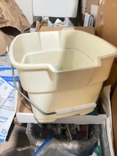 Rubbermaid beige roughneck for sale  New Rochelle