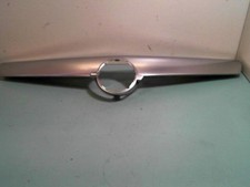 Calandre opel tigra d'occasion  Cerizay