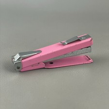 Bostitch agrafeuse rose d'occasion  Lys-lez-Lannoy