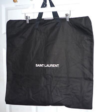 Bolsa de vestuário de lona preta Saint Laurent, tamanho 23 x 42 comprar usado Bolsa de vestuário de lona preta Saint Laurent, tamanho 23 x 42 comprar usado  Enviando para Brazil