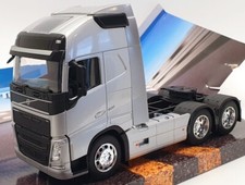 Caminhão modelo Welly escala 1/32 32690L - Volvo FH - Prata, usado comprar usado  Enviando para Brazil