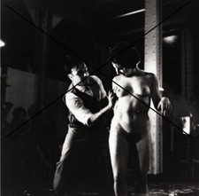 Photo yves klein usato  Spedire a Italy