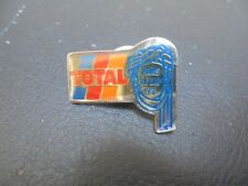 Pins total paris d'occasion  Ver-sur-Launette