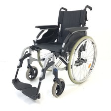 Rollstuhl invacare action gebraucht kaufen  Schwerin-Umland VI