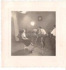 Men setting lighting for sale  Thomasville