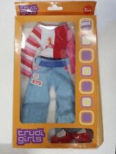 Trudi girls outfit usato  Sanremo