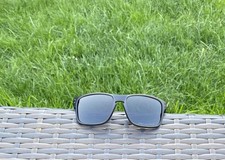 Armações pretas foscas estilo Holbrook com inserção de bandeira americana e lentes polarizadas comprar usado  Enviando para Brazil