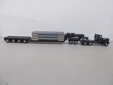 Usado, CAMINHÃO SEMI TRATOR PRETO E REBOQUE LOW BOY COM CARGA I-BEAM ~ ESCALA HO comprar usado  Enviando para Brazil