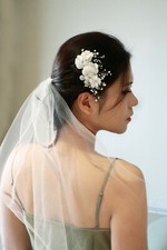 White floral headpiece d'occasion  Expédié en France