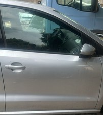 Porta anteriore destra usato  Massa di Somma