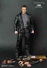 T800 hot toys d'occasion  Ézanville