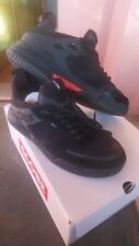 Scarpe globe tilt usato  Perugia