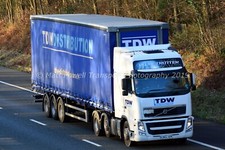 Foto de caminhão 12x8 - Volvo FH460 - Distribuição TDW - CN62 AHK comprar usado  Enviando para Brazil