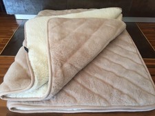 Lussuoso copriletto lana usato Lussuoso copriletto lana usato  Spedire a Italy