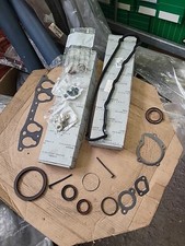 Kit guarnizioni motore usato  Rovigo