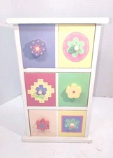 Mini cômoda/caixa de joias vintage infantil feita à mão flores pastel madeira, usado comprar usado  Enviando para Brazil
