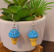 Brincos pendurados feitos à mão com cone de sorvete multicoloridos NOVO moda feminina diversão comprar usado  Enviando para Brazil