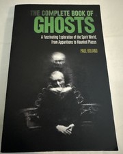 The Complete Book of Ghosts - Softcover, Paul Roland comprar usado  Enviando para Brazil