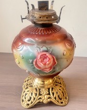 Lâmpada antiga vitoriana a óleo de rosas em relevo vidro leitoso gradiente pintada à mão 10”H, usado comprar usado  Enviando para Brazil