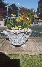 Concrete planters shape for sale  BASILDON