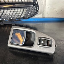 Pulsantiera alzavetro posterio usato Pulsantiera alzavetro posterio usato  Isola Vicentina