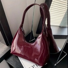 Weinrote schultertasche glänz gebraucht kaufen  Gutach im Breisgau