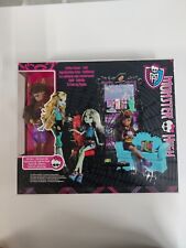 Monster high coffin usato  Senigallia