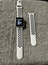 Apple watch se2 for sale  Fresno