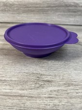 Usado, Tupperware Servalier tigela de cereais sopa salada #890 roxo com tampa #2541D comprar usado Usado, Tupperware Servalier tigela de cereais sopa salada #890 roxo com tampa #2541D comprar usado  Enviando para Brazil