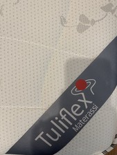 Materasso matrimoniale tulifle usato  Cava de Tirreni