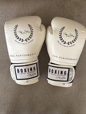 Luvas The Boxing Fitness Academy por Tony Jeffries- Pro Performance Academy 12 oz comprar usado  Enviando para Brazil