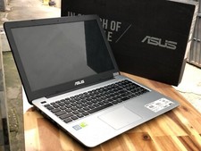 Asus vivobook x556u usato  Torino