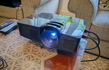 Proiettore home cinema usato Proiettore home cinema usato  Spedire a Italy