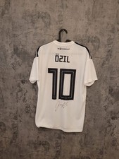 Signiertes mesut özil gebraucht kaufen  Aschaffenburg