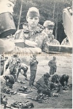 L229 Fotos NVA KVP 1963 Flächentarn-Anzüge camo AK-47 Sturmgewehr Kalaschnikow comprar usado  Enviando para Brazil