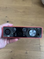 Interface de áudio USB Focusrite Scarlett Solo 3ª geração 2 canais comprar usado Interface de áudio USB Focusrite Scarlett Solo 3ª geração 2 canais comprar usado  Enviando para Brazil