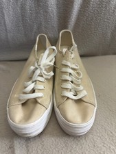 Beige keds lace for sale Beige keds lace for sale  WATFORD
